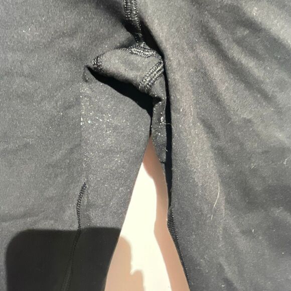 Victoria's Secret Sport Women's Black Knockout Mesh Trim Ankle Leggings Small - Picture 12 of 12